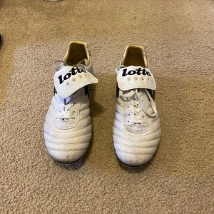 Men’s Lotto Soccer shoes